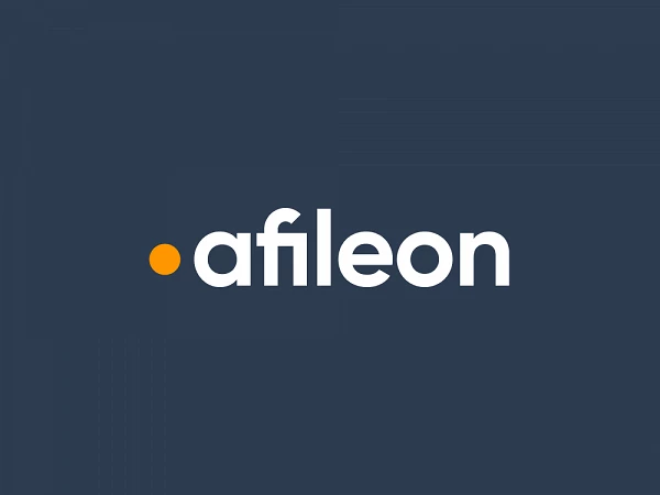 Das Bild zeigt das Wort "afileon" in einer modernen Schriftart, wobei das 'a' orange und der Rest in Weiß auf einem dunkelgrauen Hintergrund dargestellt ist.