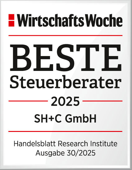 Das Bild zeigt ein Auszeichnungssiegel mit dem Titel "BESTE Steuerberater 2025" für die SH+C GmbH, veröffentlicht von der WirtschaftsWoche und dem Handelsblatt Research Institute in der Ausgabe 30/2025.